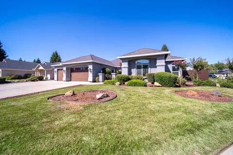 Exterior - 2796 Madison River Dr, Redding, CA 96002 photo 2 of 10
