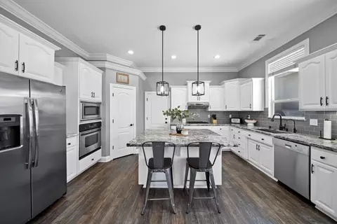 Kitchen - 2796 Madison River Dr, Redding, CA 96002 photo 3 of 3