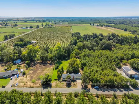 View/Area - 25031 Kauffman Ave, Red Bluff, CA 96080 photo 12 of 12