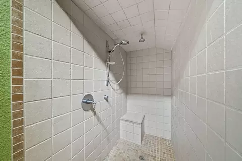 Bath - 25031 Kauffman Ave, Red Bluff, CA 96080 photo 3 of 6