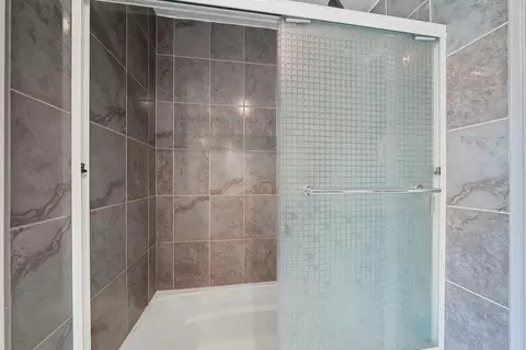Bath - 25031 Kauffman Ave, Red Bluff, CA 96080 photo 6 of 6