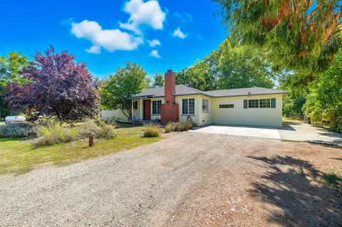 Exterior - 25031 Kauffman Ave, Red Bluff, CA 96080 photo 17 of 17