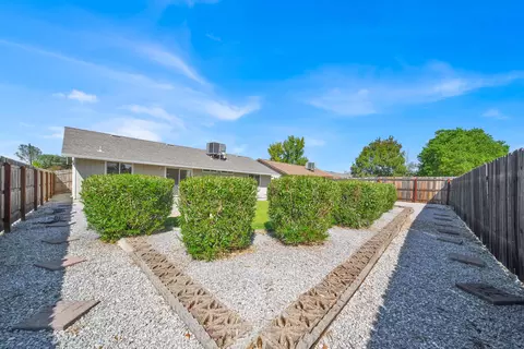 2905 Tropicana Ct, Redding, CA 96003 photo 6