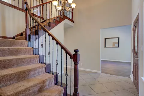 Entry Way - 20509 Bernard Way, Redding, CA 96003 photo 2 of 3