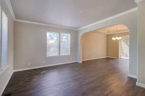 Living - 20509 Bernard Way, Redding, CA 96003 photo 3 of 7