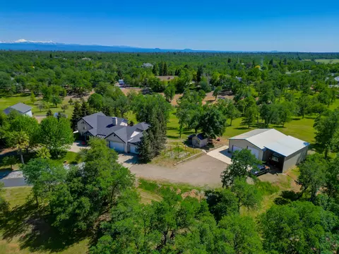 View/Area - 20509 Bernard Way, Redding, CA 96003 photo 2 of 7
