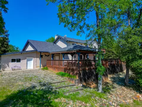 Exterior - 20509 Bernard Way, Redding, CA 96003 photo 19 of 28