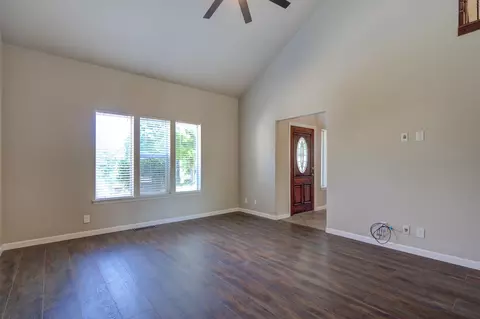 Living - 20509 Bernard Way, Redding, CA 96003 photo 6 of 7