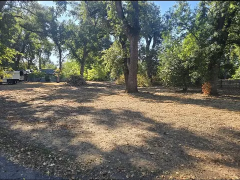 Waverly, Redding, CA 96001 photo 4