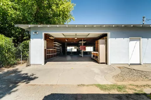 506 Walton Dr, Red Bluff, CA 96080 photo 4