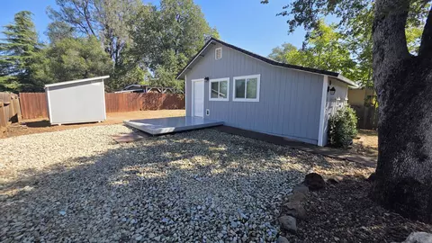 1321 Montana Ave, Shasta Lake, CA 96019