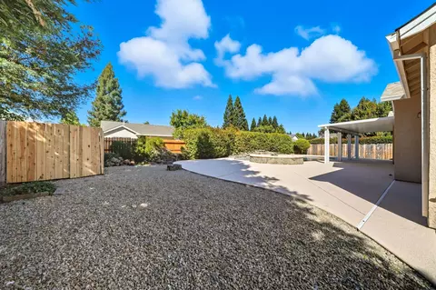 4810 Rising River Ct, Redding, CA 96002 photo 9