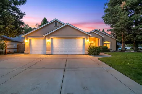 4810 Rising River Ct, Redding, CA 96002