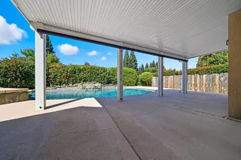 4810 Rising River Ct, Redding, CA 96002 photo 17