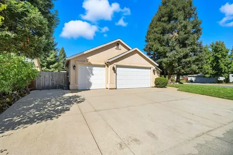 4810 Rising River Ct, Redding, CA 96002 photo 6
