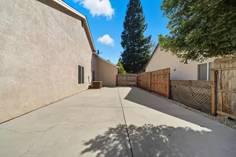 4810 Rising River Ct, Redding, CA 96002 photo 8