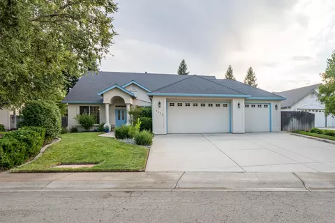 Exterior - 2153 Oshea Way, Redding, CA 96003 photo 3 of 22
