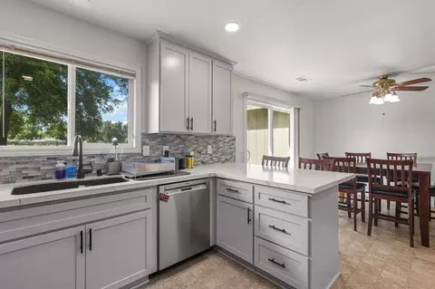 Kitchen - 378 Newport Dr, Redding, CA 96001 photo 3 of 3