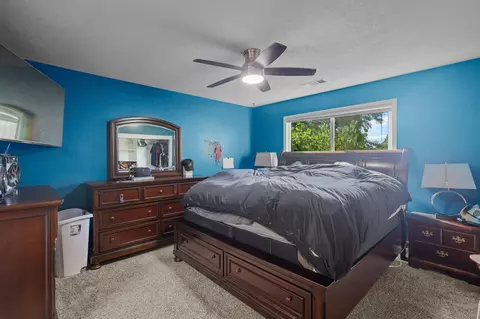 Bedroom - 378 Newport Dr, Redding, CA 96001 photo 1 of 6