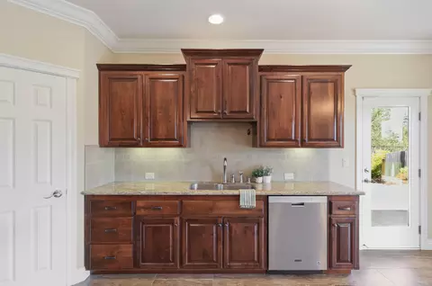 Kitchen - 3863 Indian Wells Ln, Redding, CA 96002 photo 2 of 3