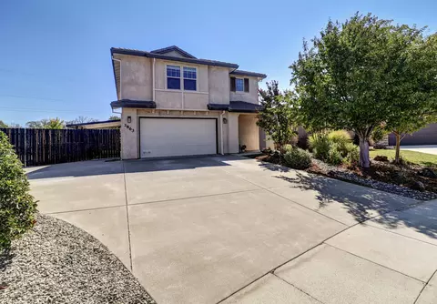 Exterior - 3863 Indian Wells Ln, Redding, CA 96002 photo 21 of 23