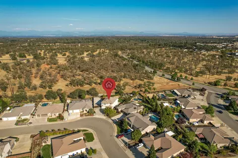 View/Area - 3863 Indian Wells Ln, Redding, CA 96002 photo 3 of 5