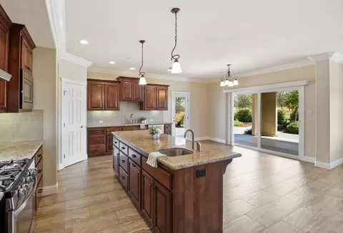 Kitchen - 3863 Indian Wells Ln, Redding, CA 96002 photo 3 of 3