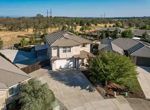 View/Area - 3863 Indian Wells Ln, Redding, CA 96002 photo 5 of 5