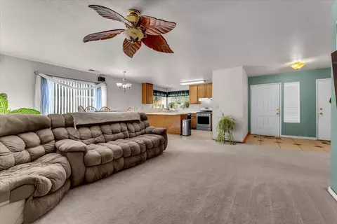 3849 Capricorn Way, Redding, CA 96002 photo 12