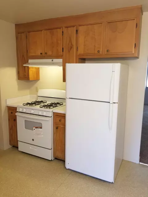 Kitchen - 38723878 Alta Mesa Dr, Redding, CA 96002 photo 4 of 4