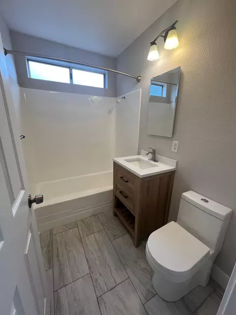 Bath - 38723878 Alta Mesa Dr, Redding, CA 96002 photo 1 of 1