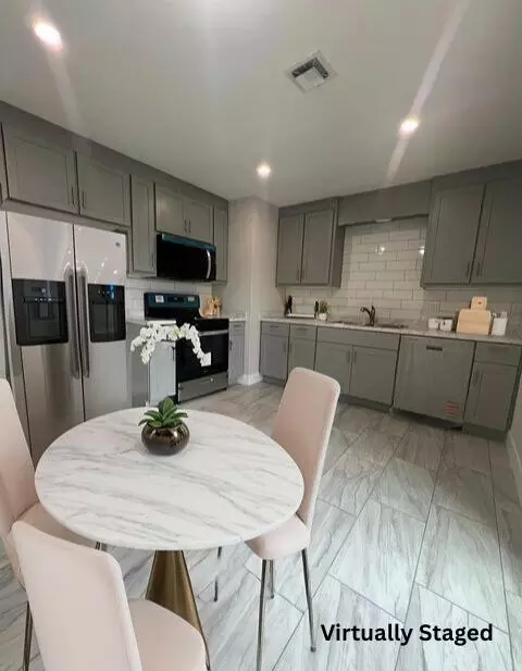 Kitchen - 38723878 Alta Mesa Dr, Redding, CA 96002 photo 1 of 4