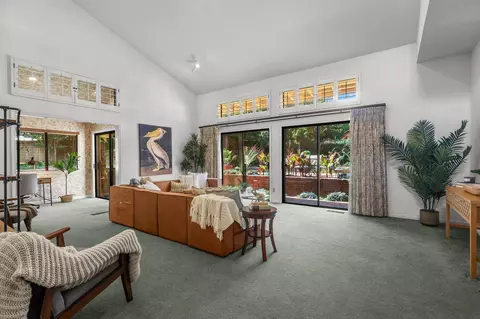 Living - 503 River Oaks Dr, Redding, CA 96001 photo 1 of 11