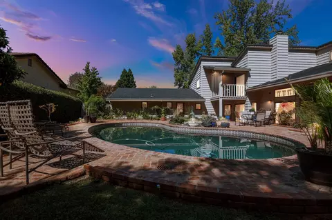 Exterior - 503 River Oaks Dr, Redding, CA 96001 photo 25 of 36