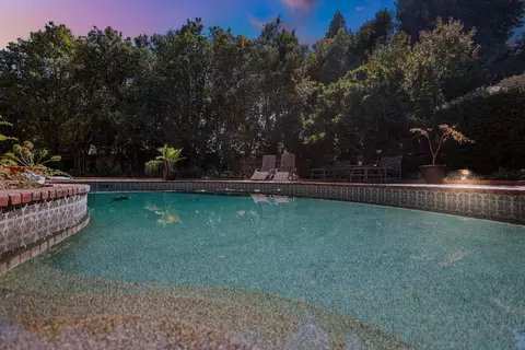 Exterior - 503 River Oaks Dr, Redding, CA 96001 photo 29 of 36