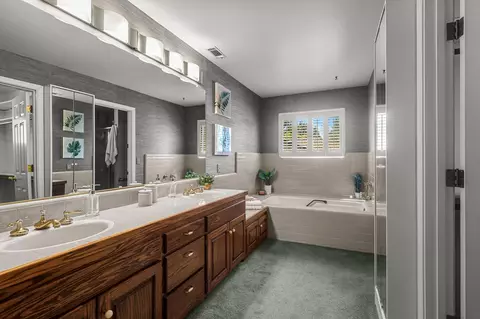 Bath - 503 River Oaks Dr, Redding, CA 96001 photo 1 of 12