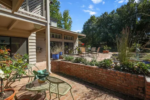 Exterior - 503 River Oaks Dr, Redding, CA 96001 photo 2 of 36