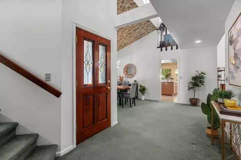 Entry Way - 503 River Oaks Dr, Redding, CA 96001 photo 3 of 9