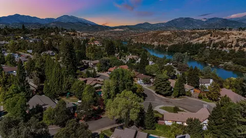 View/Area - 503 River Oaks Dr, Redding, CA 96001 photo 9 of 9
