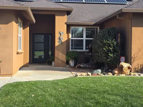 Exterior - 20360 Acorn Ave, Red Bluff, CA 96080 photo 2 of 14