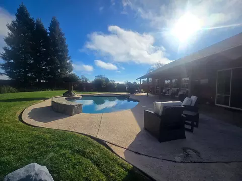 Exterior - 20360 Acorn Ave, Red Bluff, CA 96080 photo 10 of 14