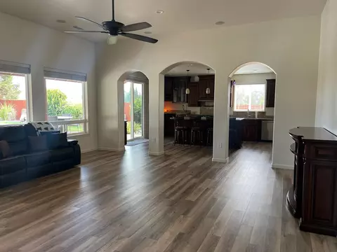 Living - 20360 Acorn Ave, Red Bluff, CA 96080 photo 1 of 3