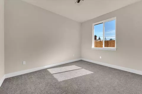 525 N Boulder Dr, Redding, CA 96003 photo 18