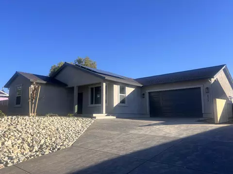 575 N Boulder Dr, Redding, CA 96003