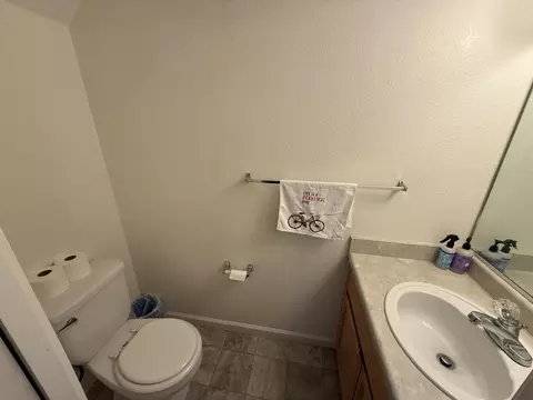 Bath - 729 July Way, Redding, CA 96003 photo 3 of 3