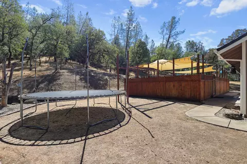 14101 Christian Way, Redding, CA 96003 photo 26