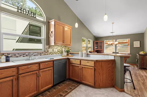 14101 Christian Way, Redding, CA 96003 photo 8
