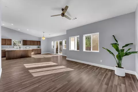 1565 Carl Ct, Red Bluff, CA 96080 photo 13
