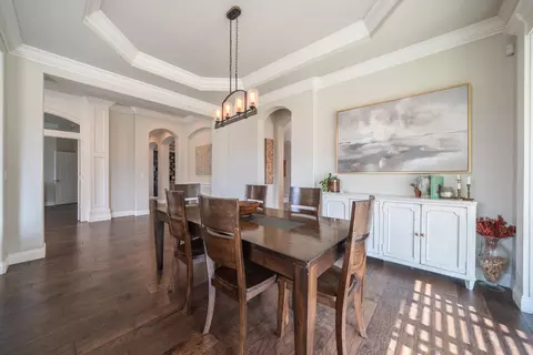Dining - 16107 Texas Springs Rd, Redding, CA 96001 photo 2 of 3