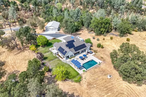View/Area - 16107 Texas Springs Rd, Redding, CA 96001 photo 11 of 19